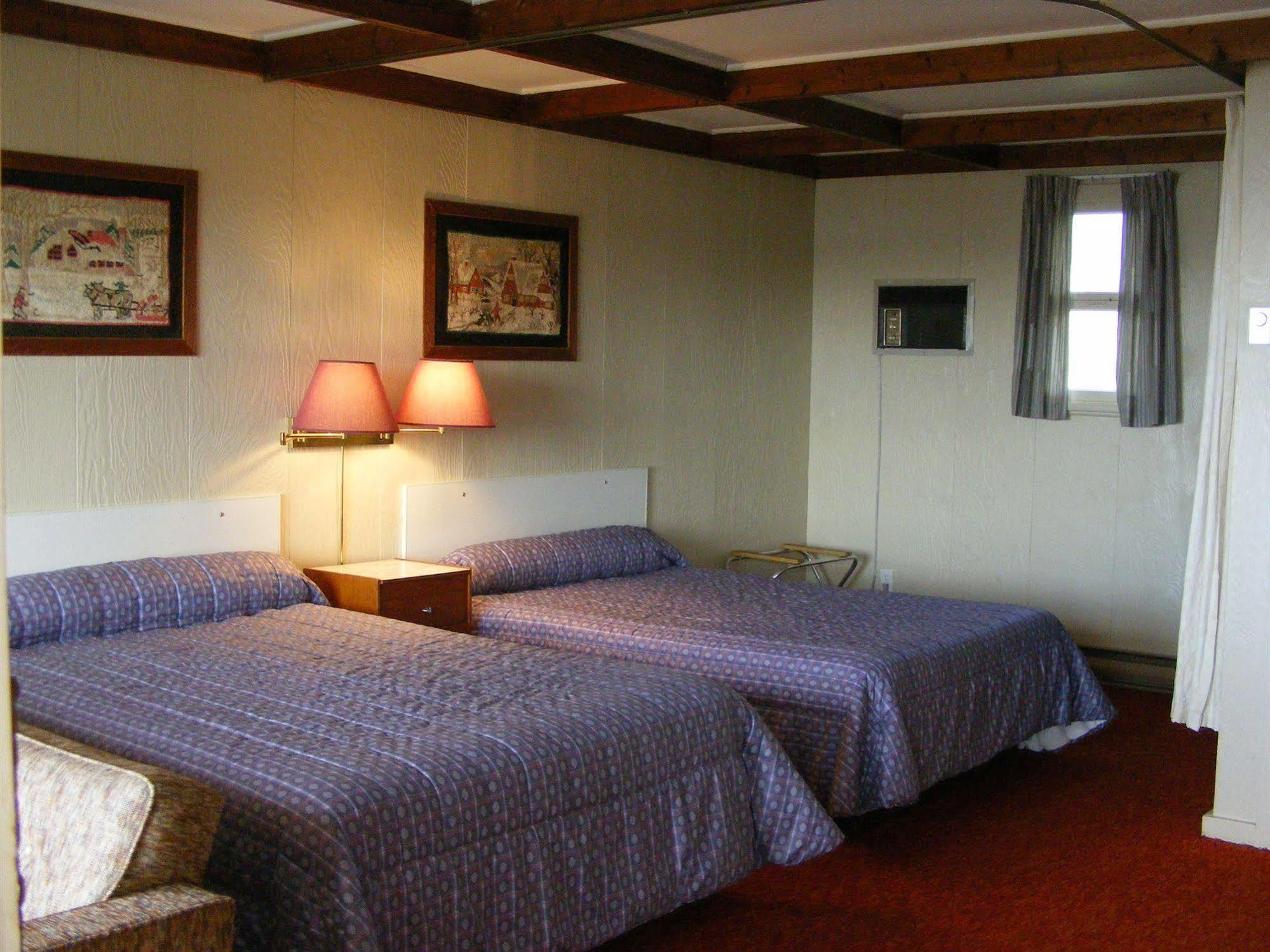 Hotel Motel Bon Accueil Rivière-la-Madeleine 외부 사진